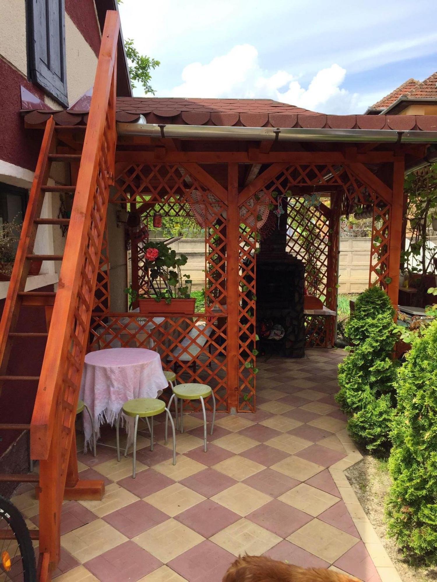 Casa Mary Hotel Hateg Exterior photo