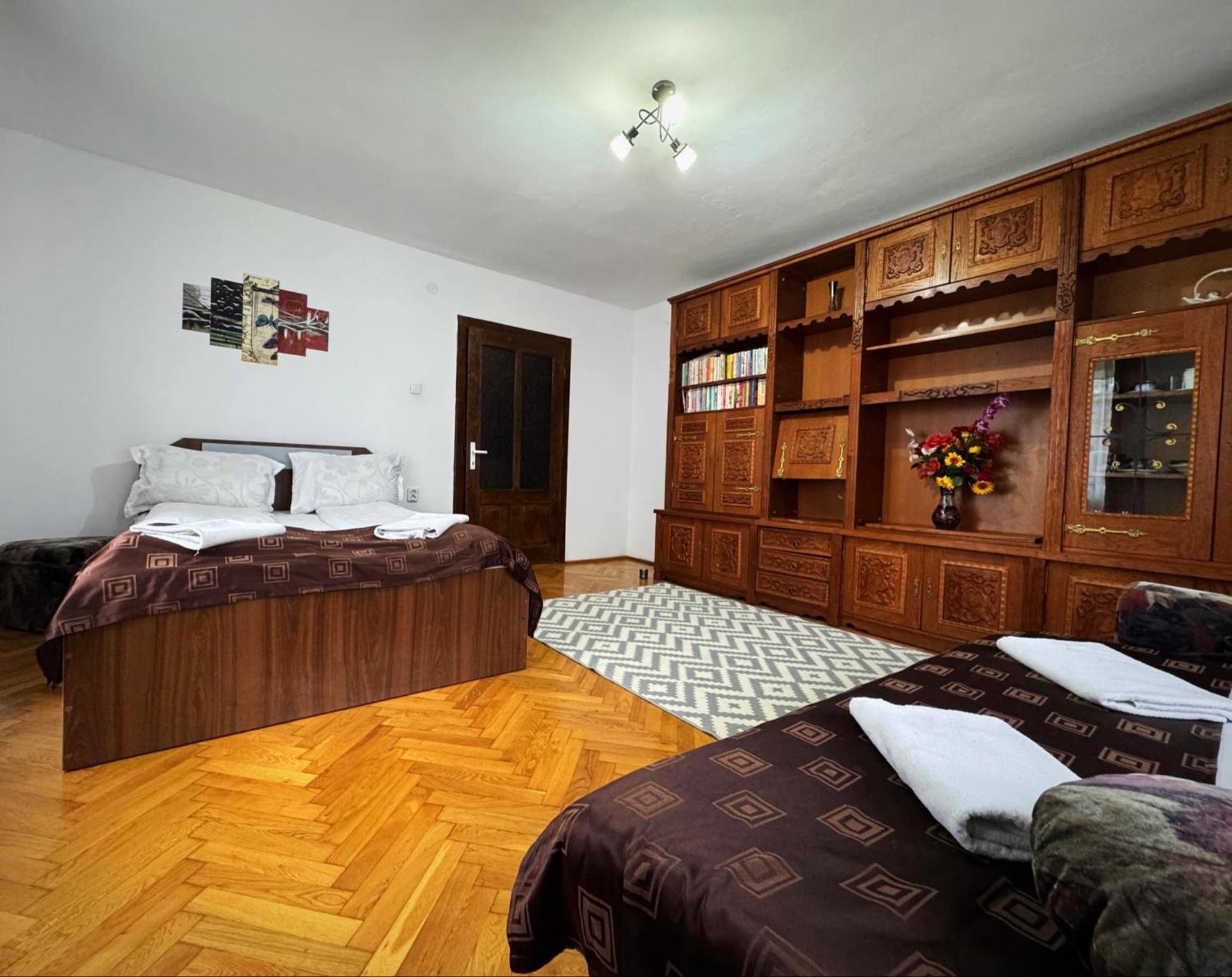 Casa Mary Hotel Hateg Exterior photo