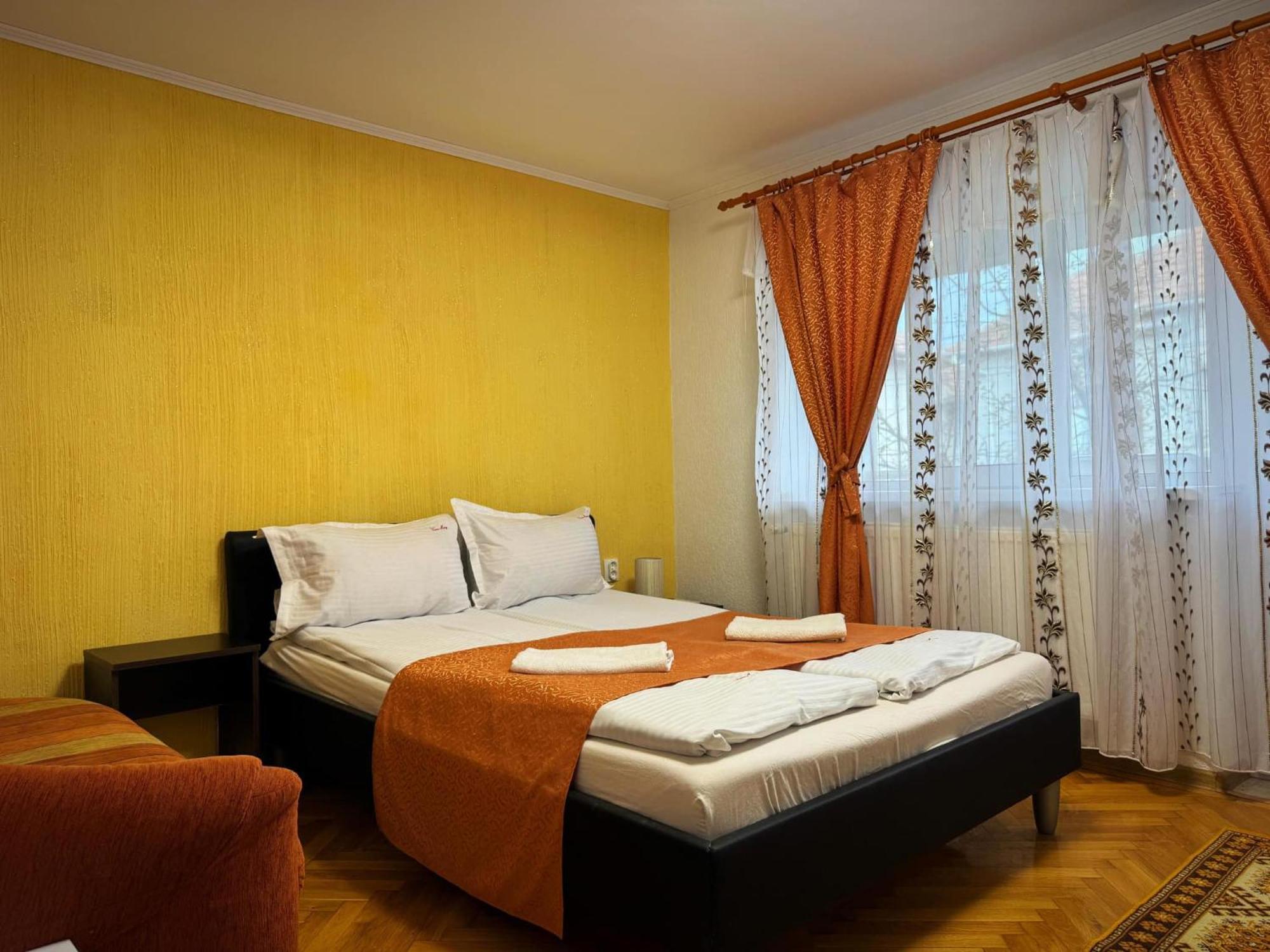 Casa Mary Hotel Hateg Exterior photo