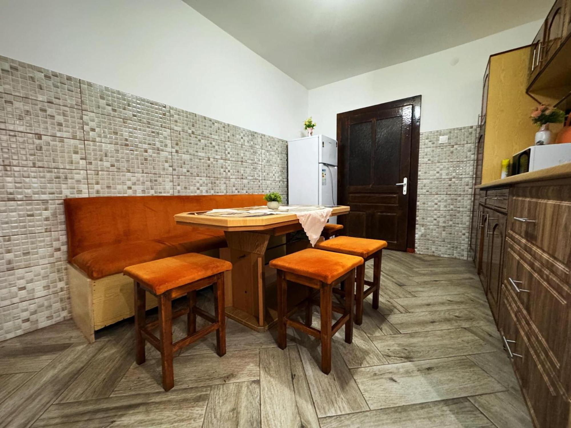 Casa Mary Hotel Hateg Exterior photo