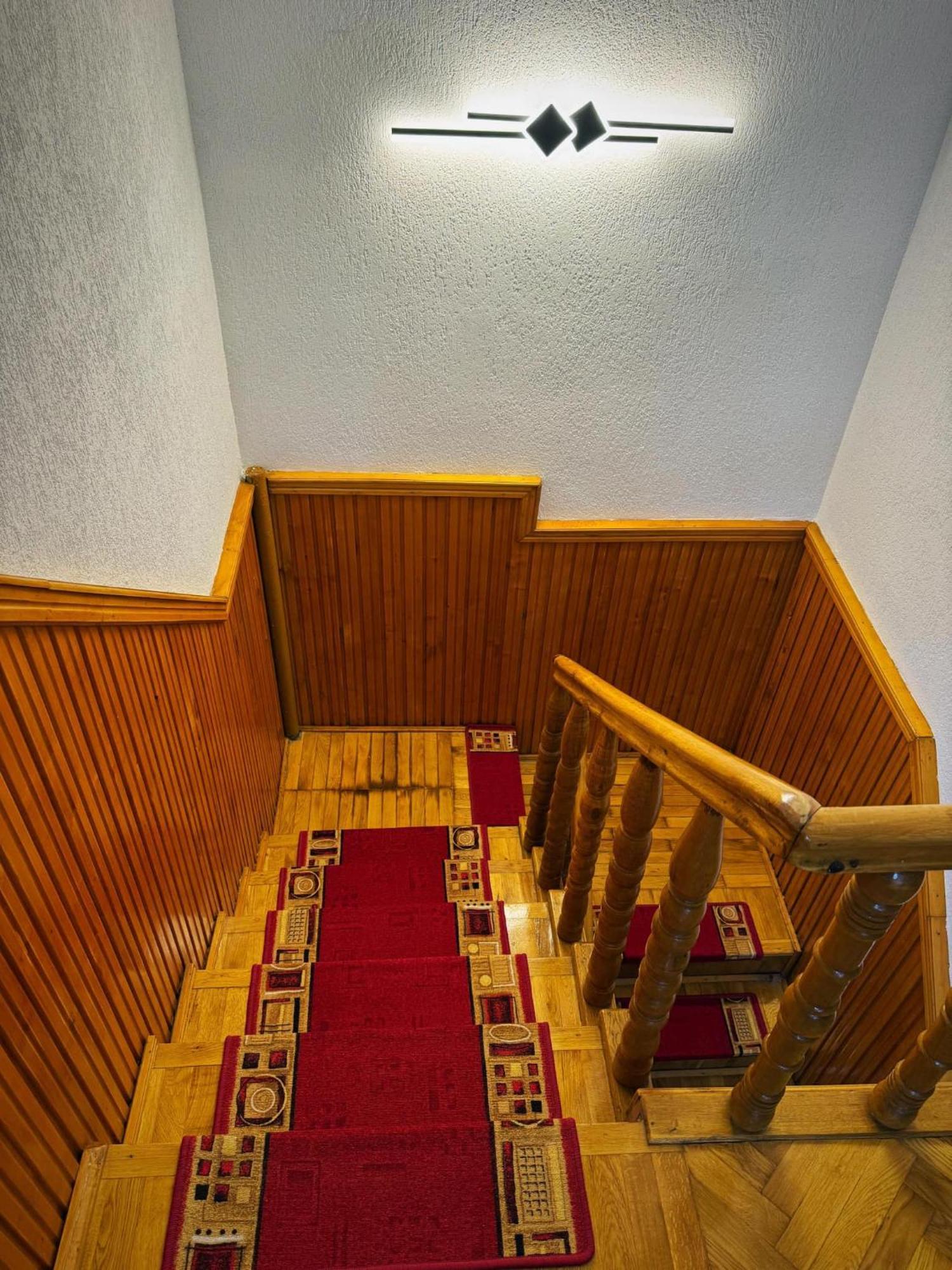 Casa Mary Hotel Hateg Exterior photo
